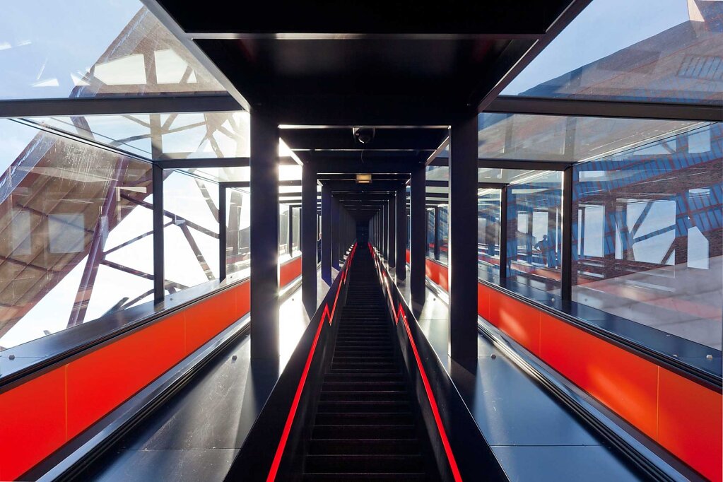 Rolltreppe zum Ruhrmuseum